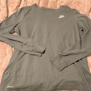 Nike long dri fit long sleeve shirt